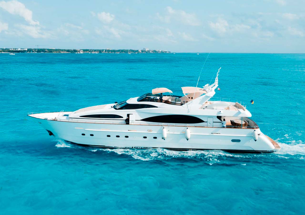 100 ft Azimut Superyacht