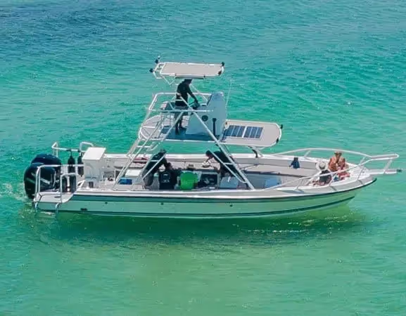 33 ft Private Cruiser