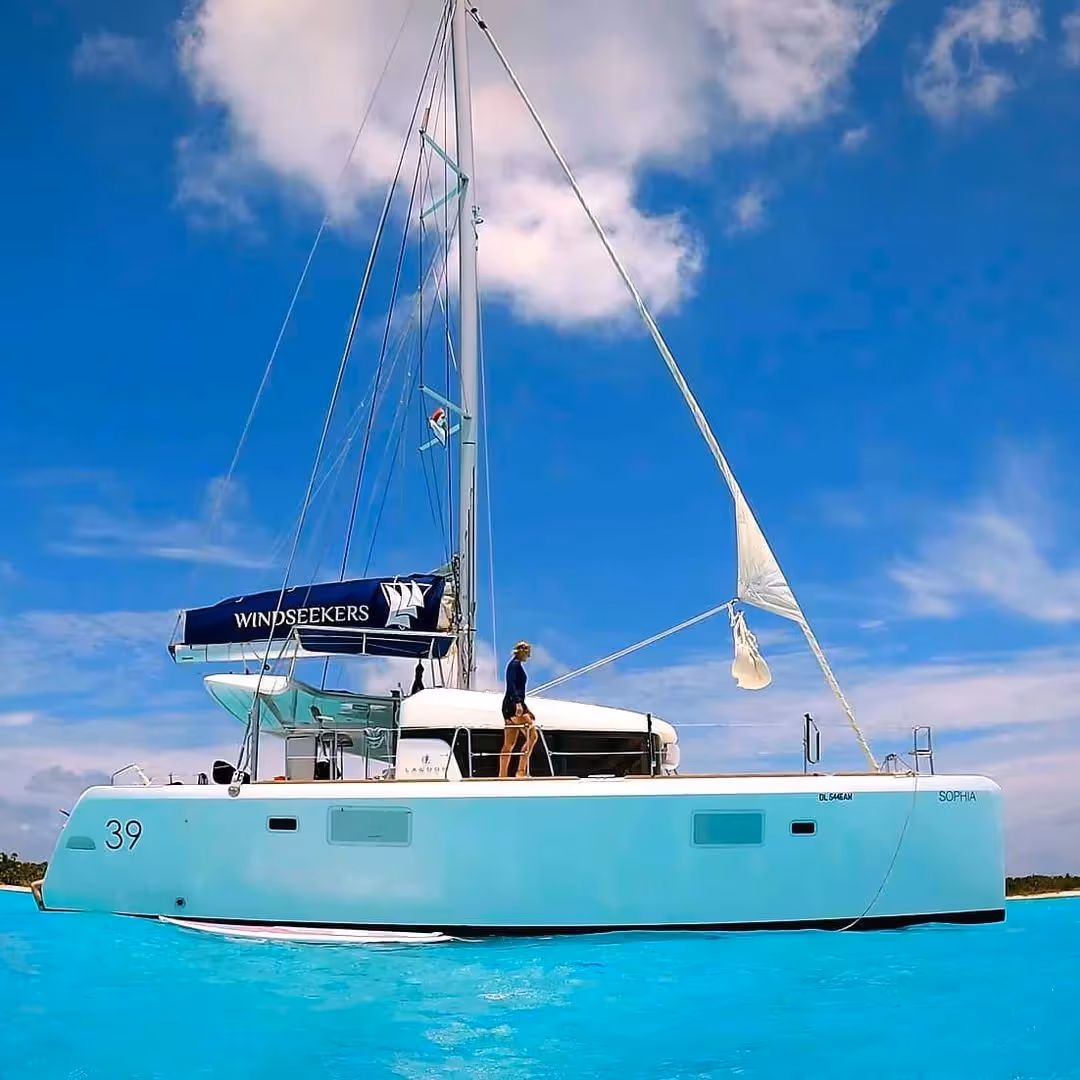 39 ft Lagoon Luxury Catamaran