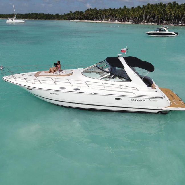 40 ft Champagne Girl Luxury Yacht