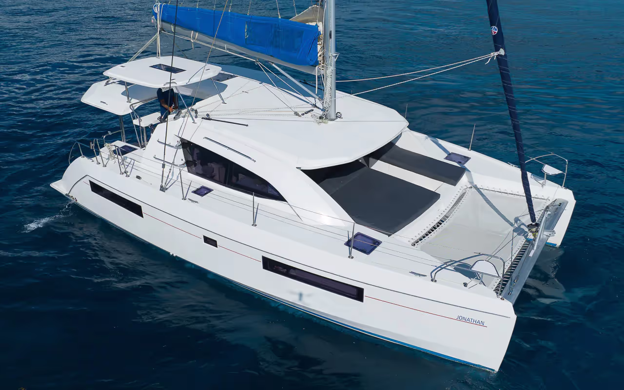 40 ft Leopard Luxury Catamaran