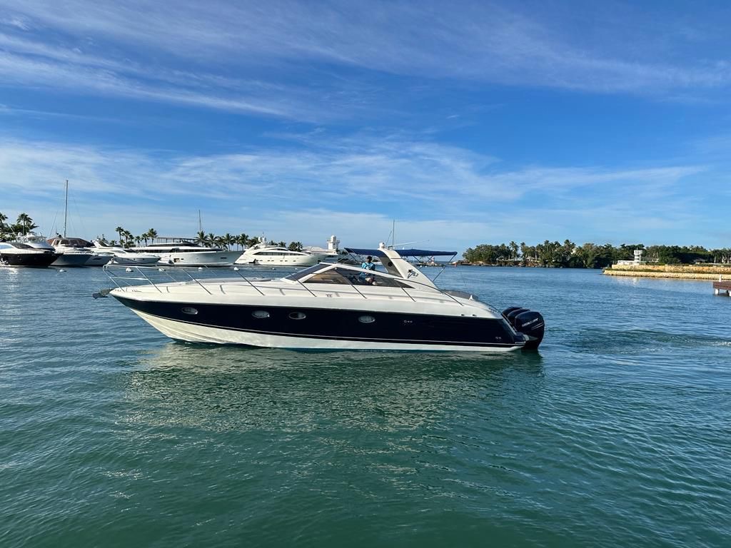 43 ft Lady V Luxury Yacht