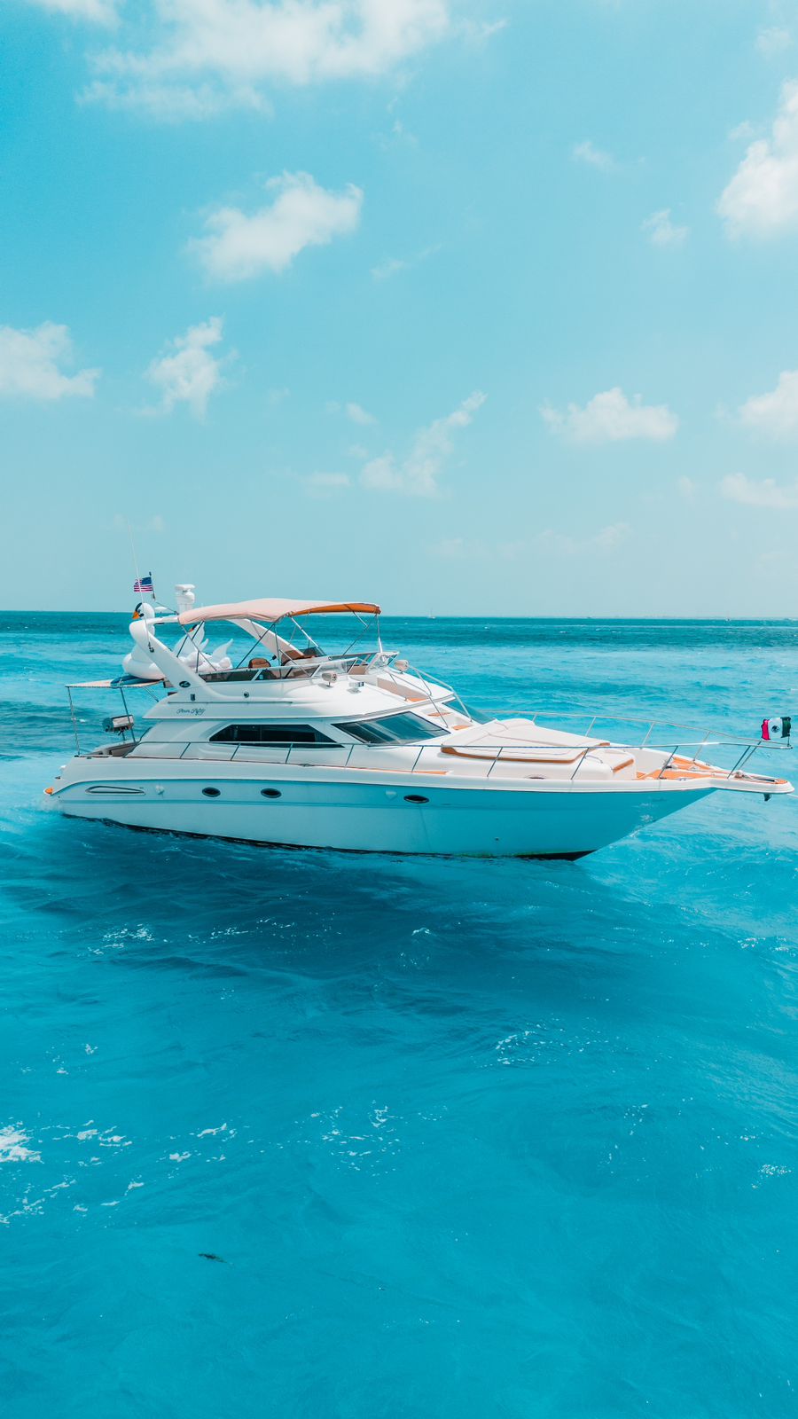50 ft Sea Ray Luxury Yacht