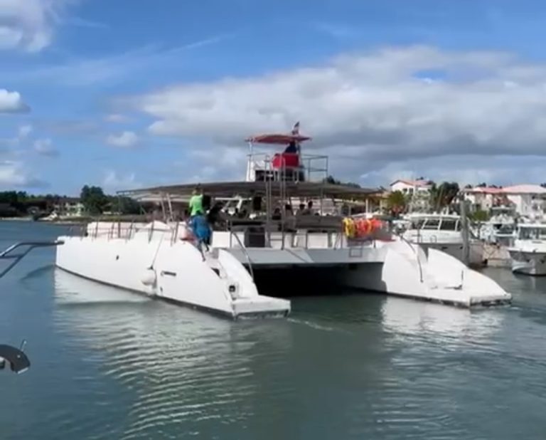 82 ft Adventure Luxury Catamaran