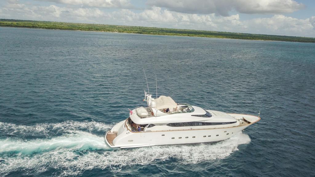 103 ft Maiora Superyacht — photo 8