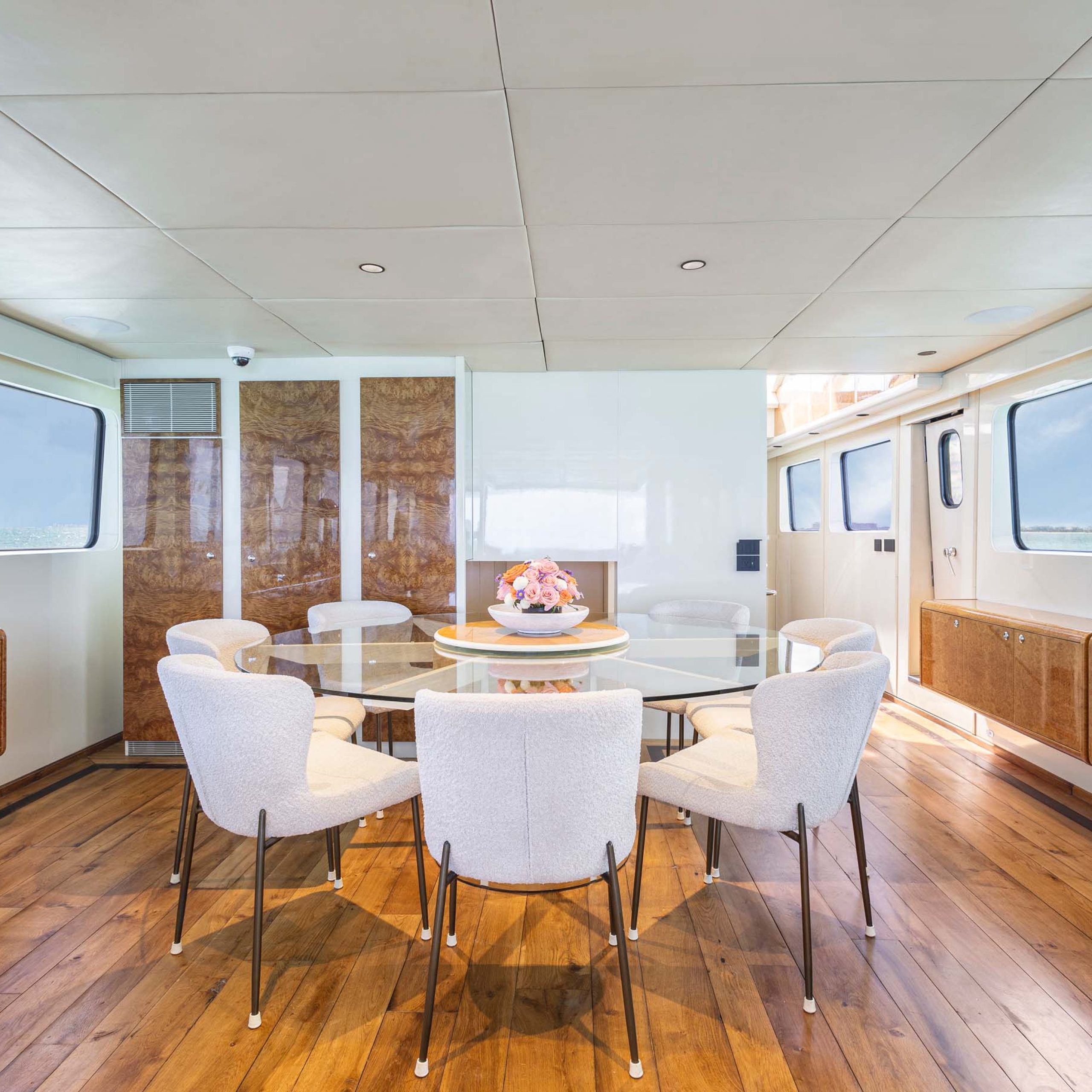 115 ft Heesen Superyacht — photo 11