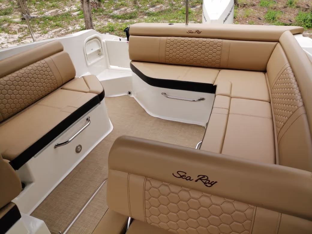 27 ft Sea Ray Private Cruiser — photo 3