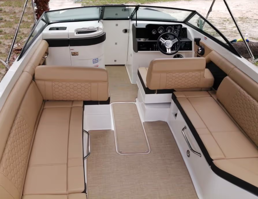 27 ft Sea Ray Private Cruiser — photo 2