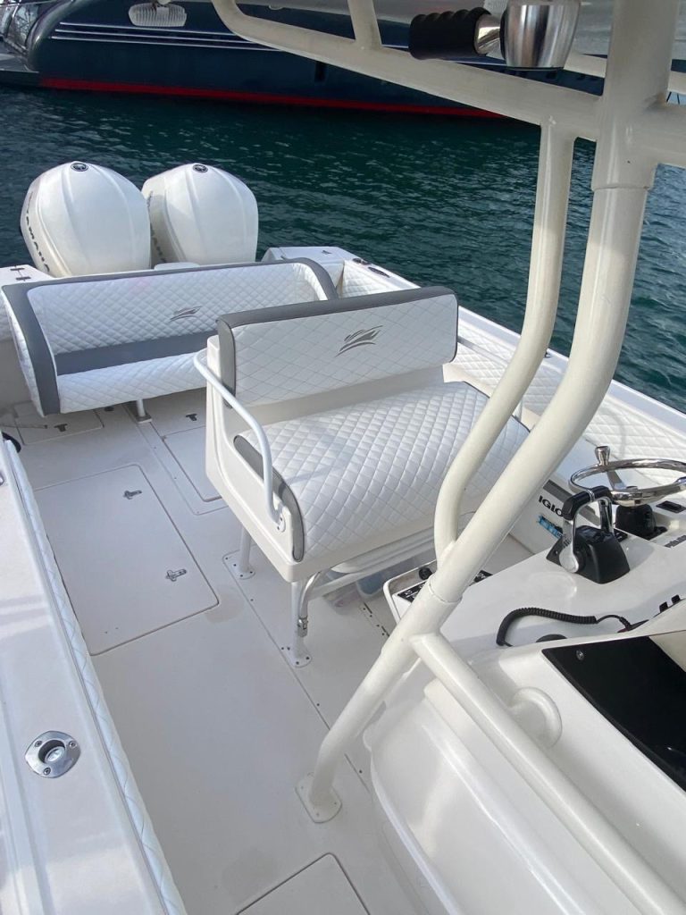 33 ft Intrepid Private Cruiser — photo 5