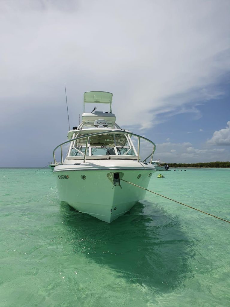 35 ft Everglades Private Cruiser — photo 2