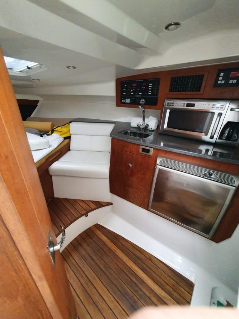 35 ft Everglades Private Cruiser — photo 6