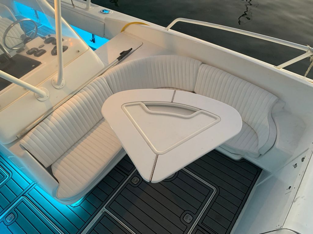 Yate de lujo Intrepid de 37 ft — photo 2