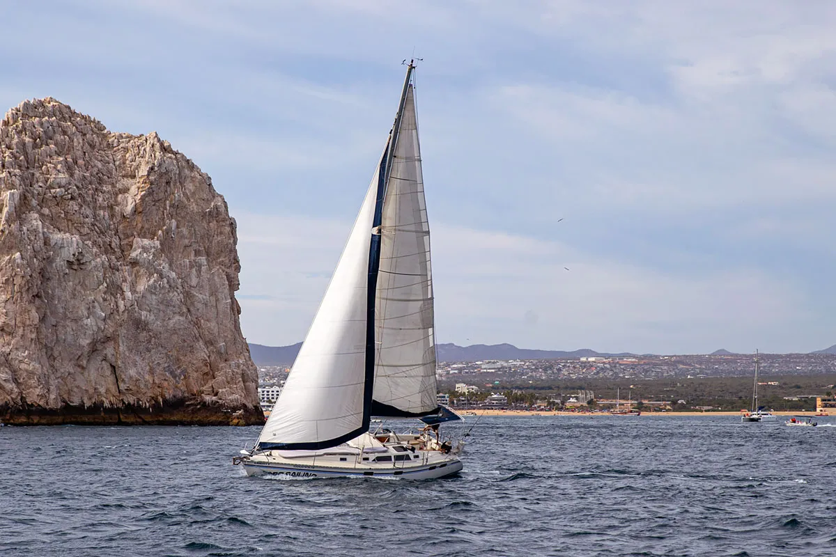 38 ft Hunter Sailing Yacht — photo 6