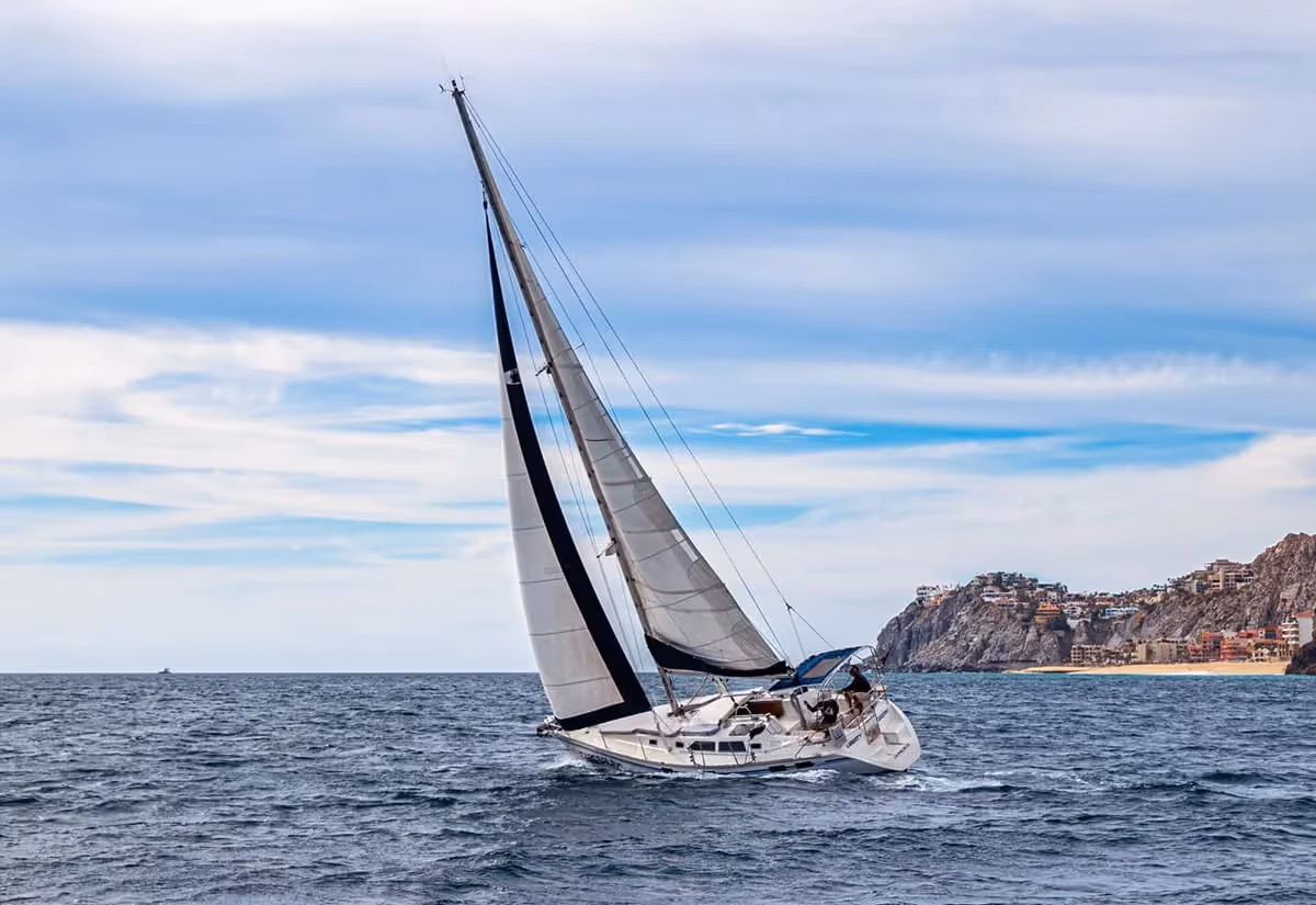 38 ft Hunter Sailing Yacht — photo 7