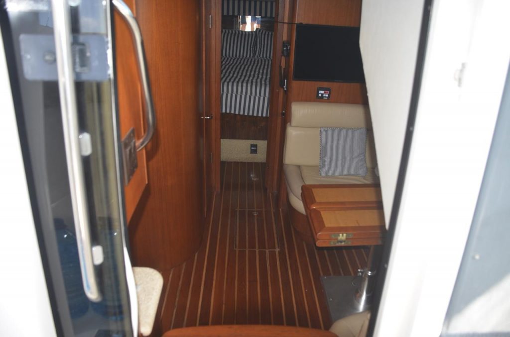 Yate de lujo Tiara de 38 ft — photo 4