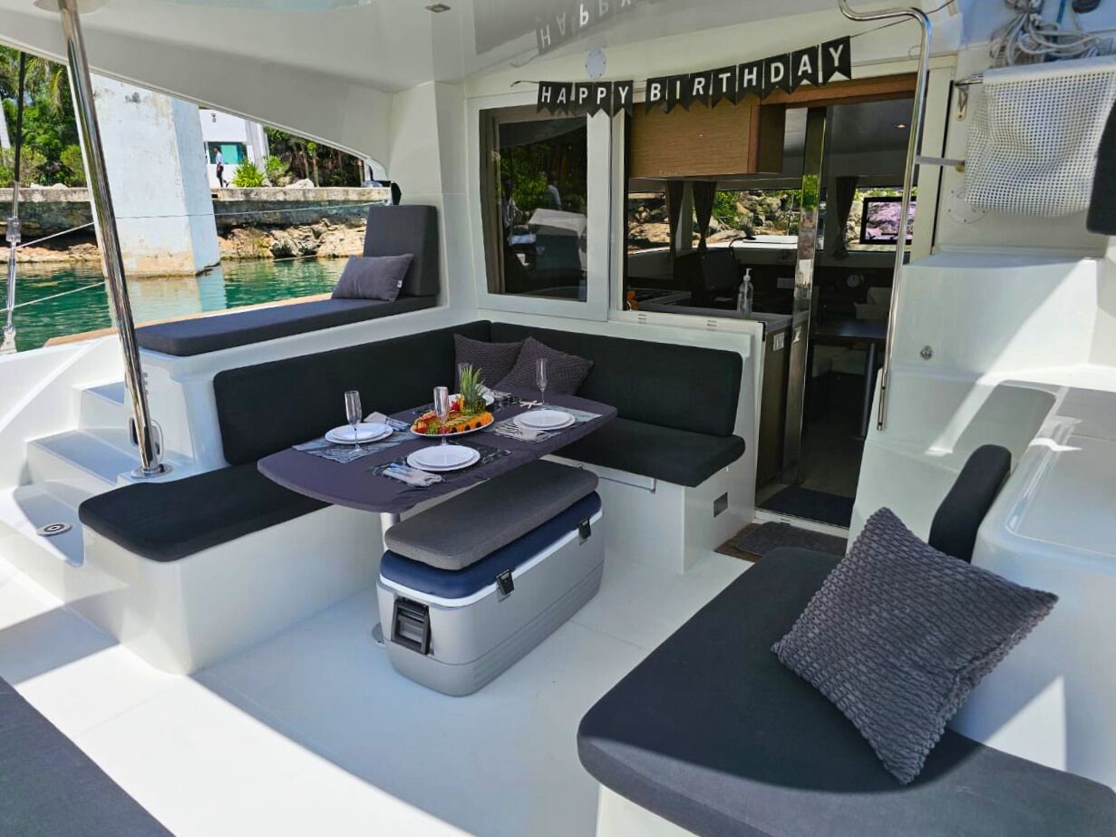 40 ft Lagoon Luxury Catamaran — photo 11