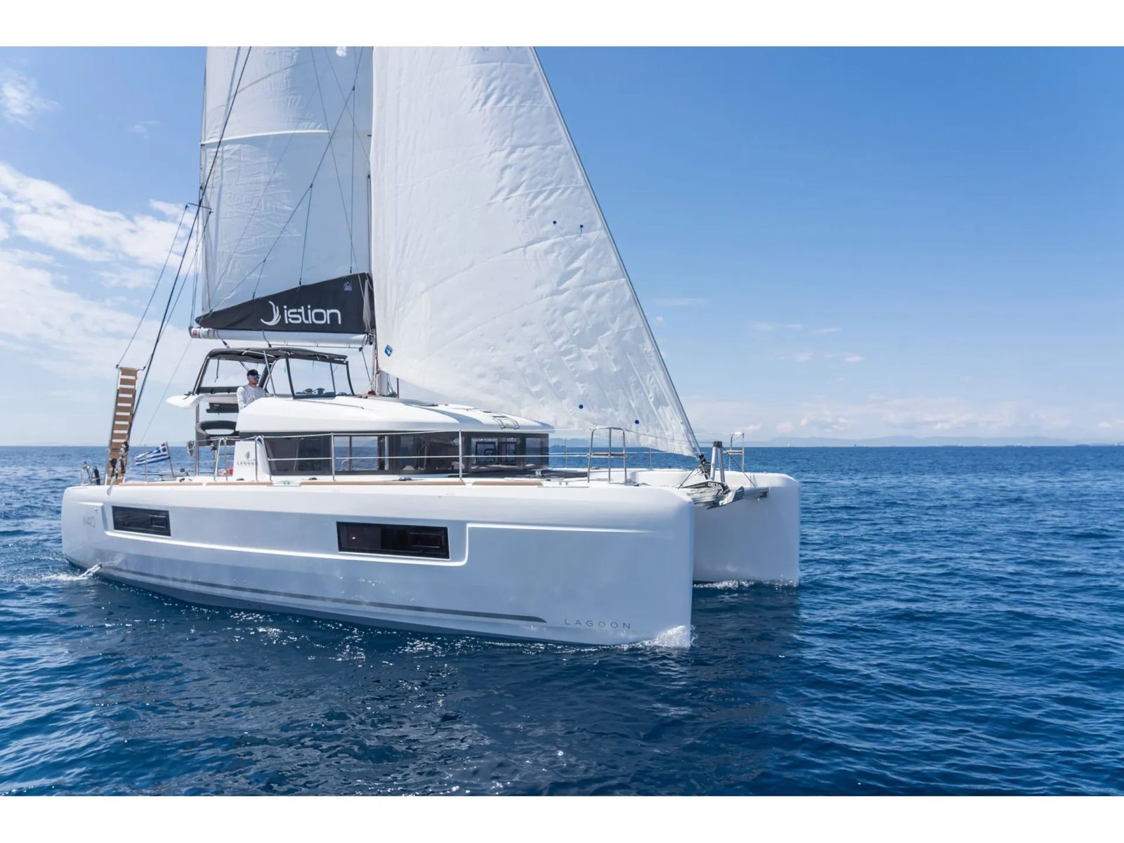 40 ft Lagoon Luxury Catamaran — photo 4