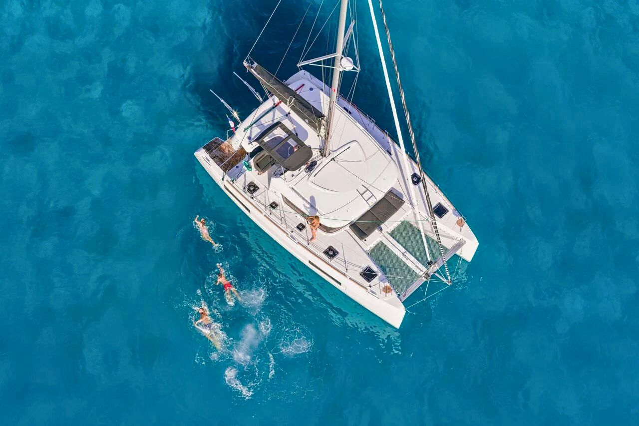 40 ft Lagoon Luxury Catamaran — photo 6