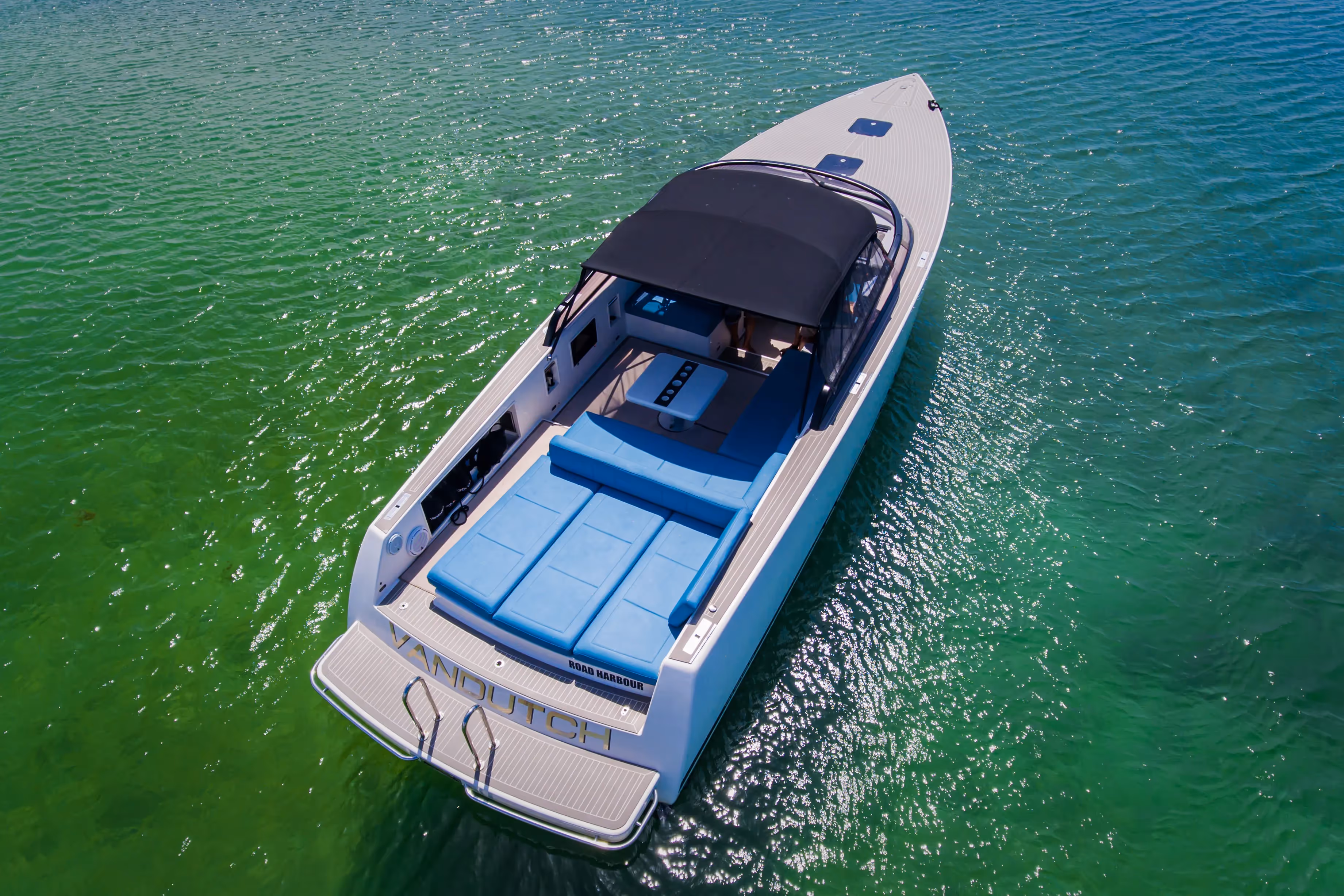40 ft VanDutch Sport Yacht — photo 6