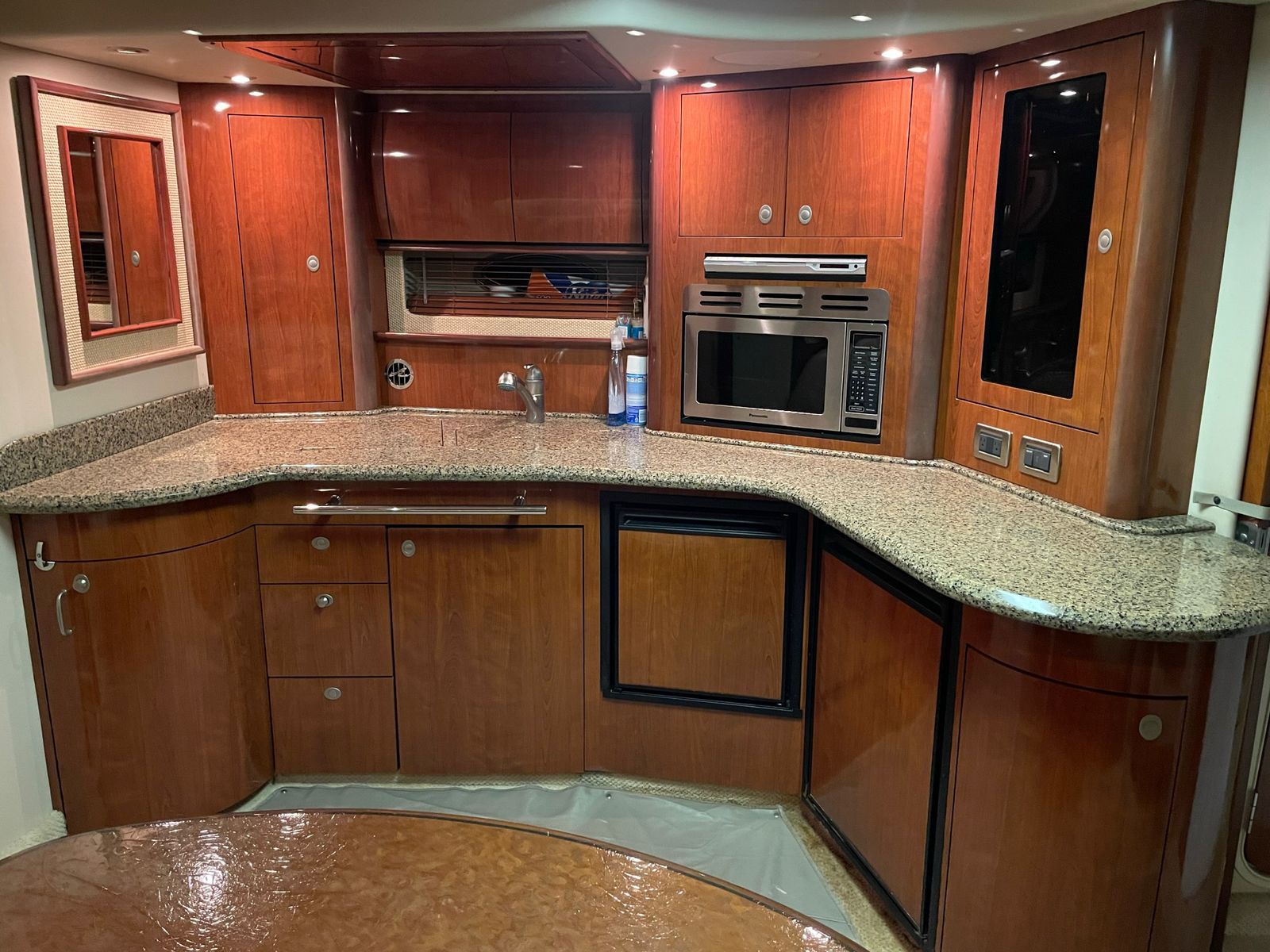 42 ft Adif — photo 2