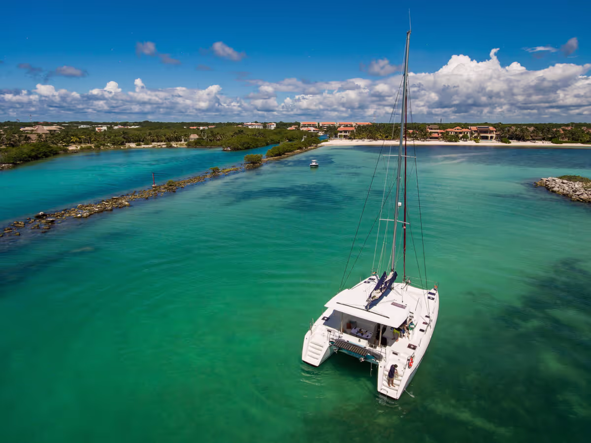42 ft Lagoon Luxury Catamaran — photo 11