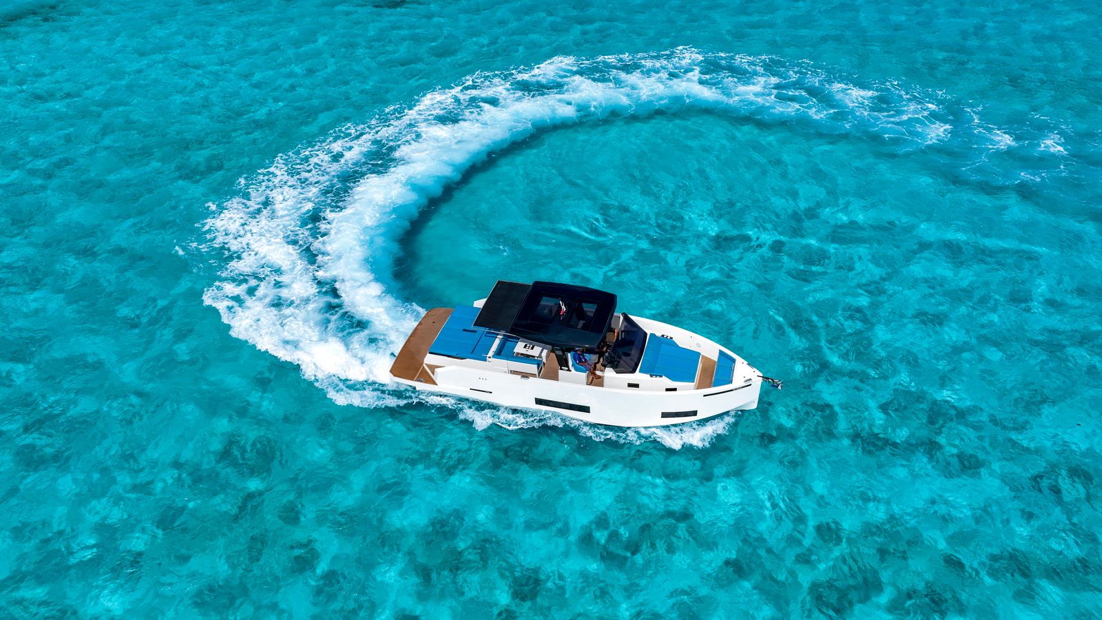 42 ft De Antonio Sport Yacht — photo 6