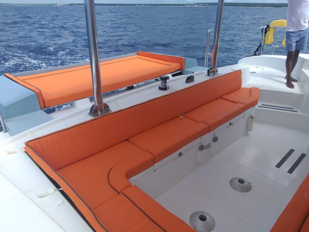 Catamarán de lujo Happy Hours de 44 ft — photo 3