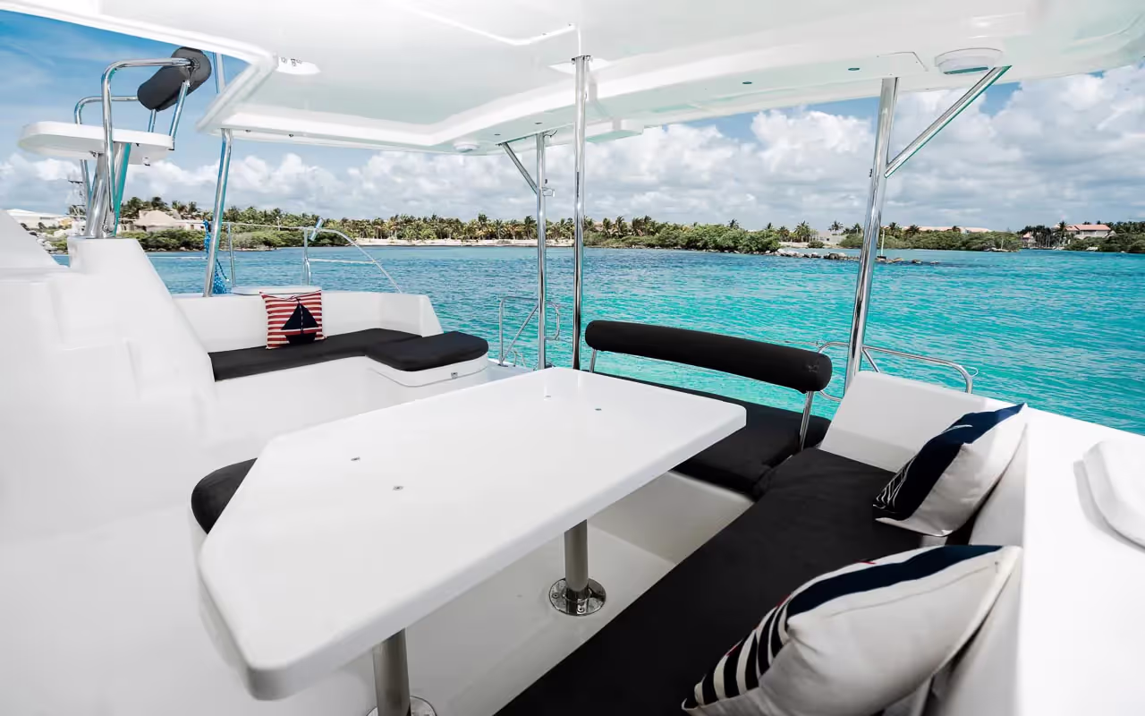 44 ft Leopard Luxury Catamaran — photo 7