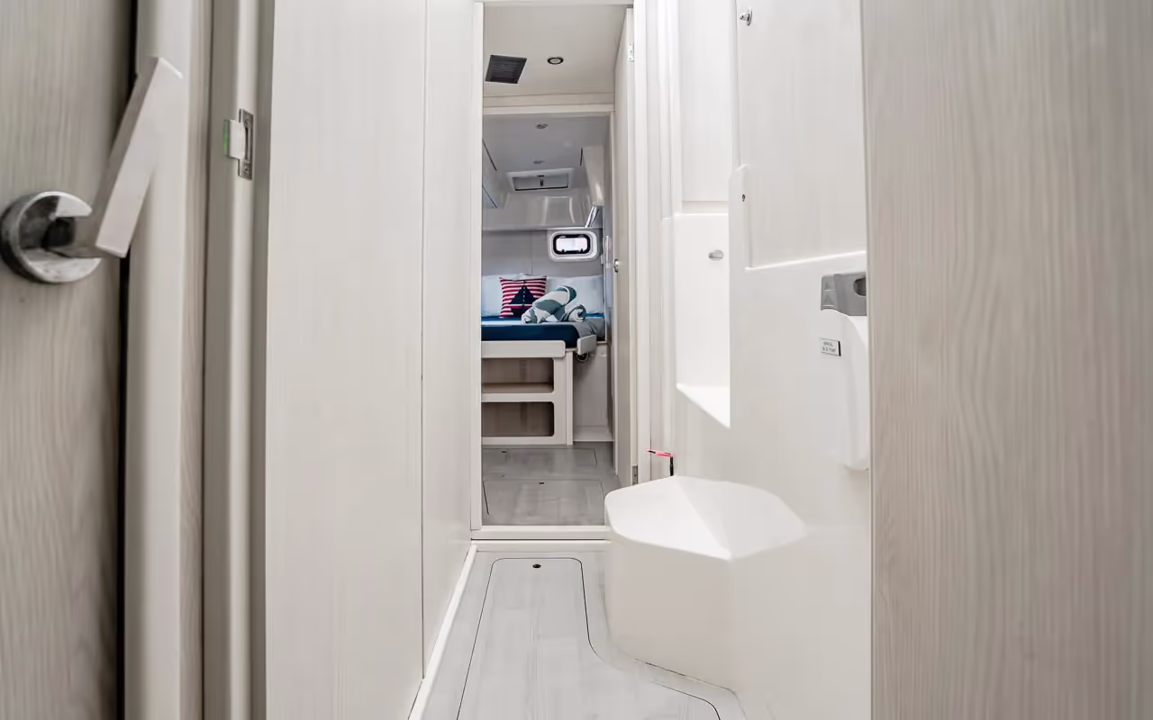 44 ft Leopard Luxury Catamaran — photo 10