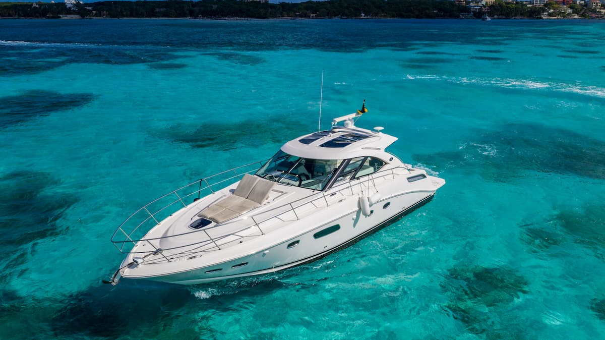 47 ft Sea Ray Luxury Yacht — photo 7