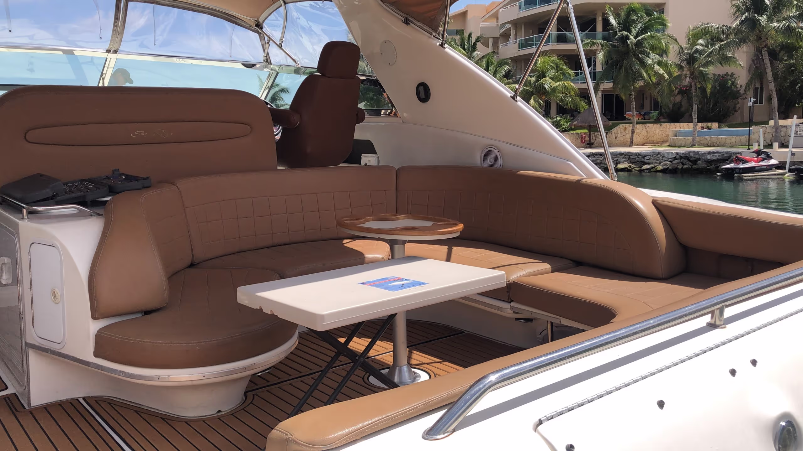 48 ft Sea Ray Luxury Yacht — photo 8