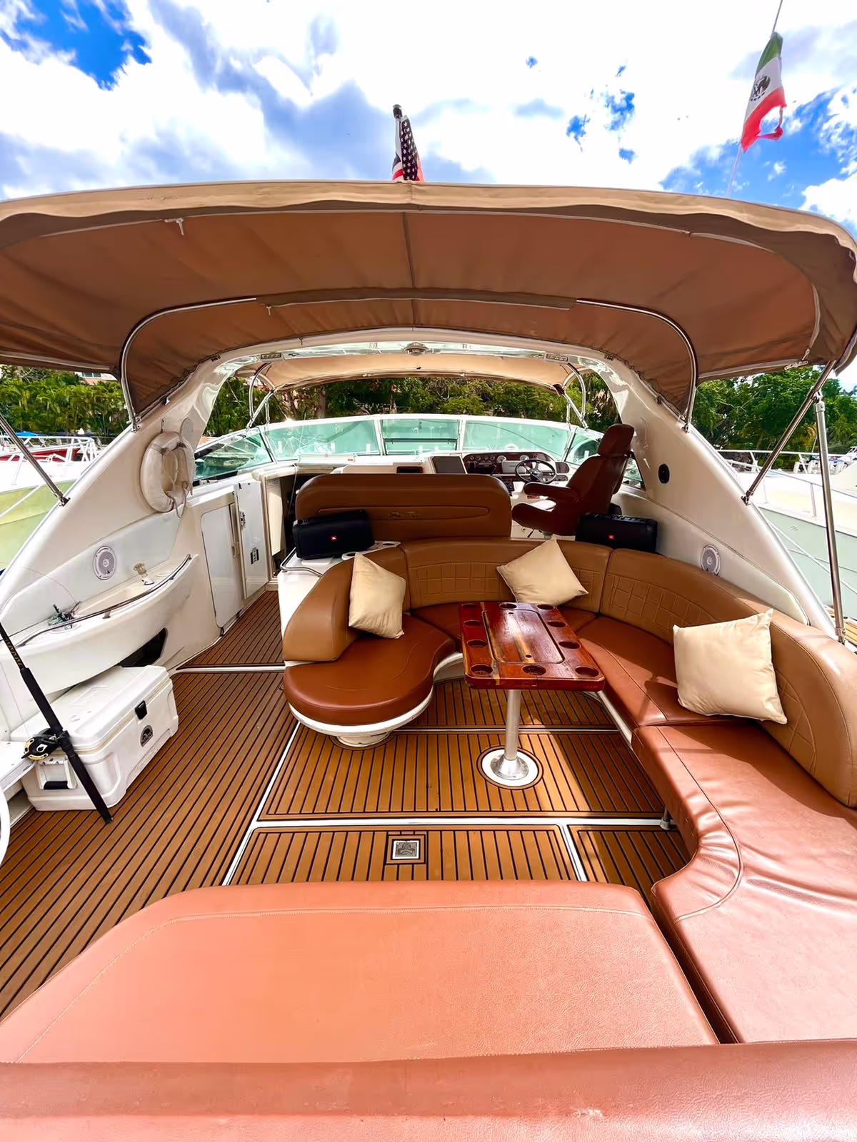 48 ft Sea Ray Luxury Yacht — photo 12