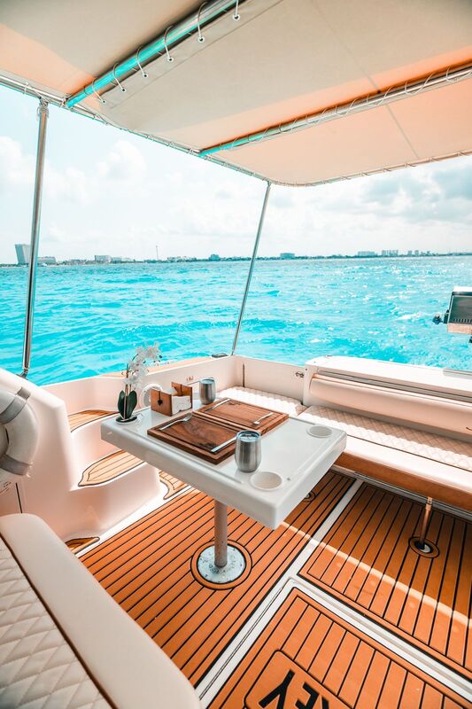 50 ft Sea Ray Luxury Yacht — photo 6