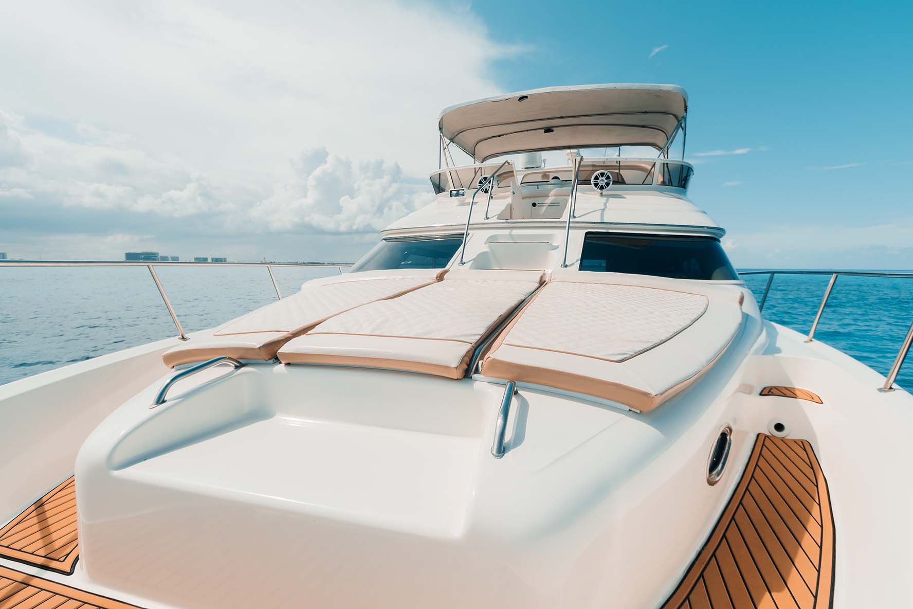 50 ft Sea Ray Luxury Yacht — photo 6