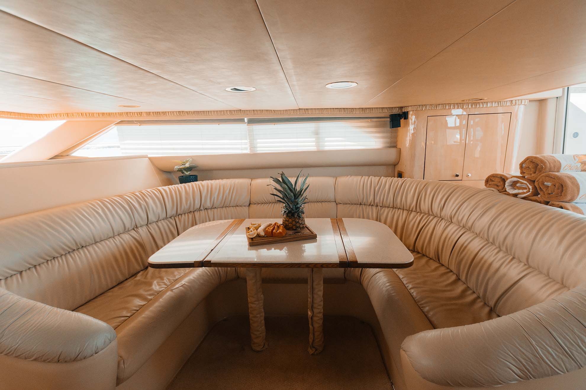 50 ft Sea Ray Luxury Yacht — photo 8