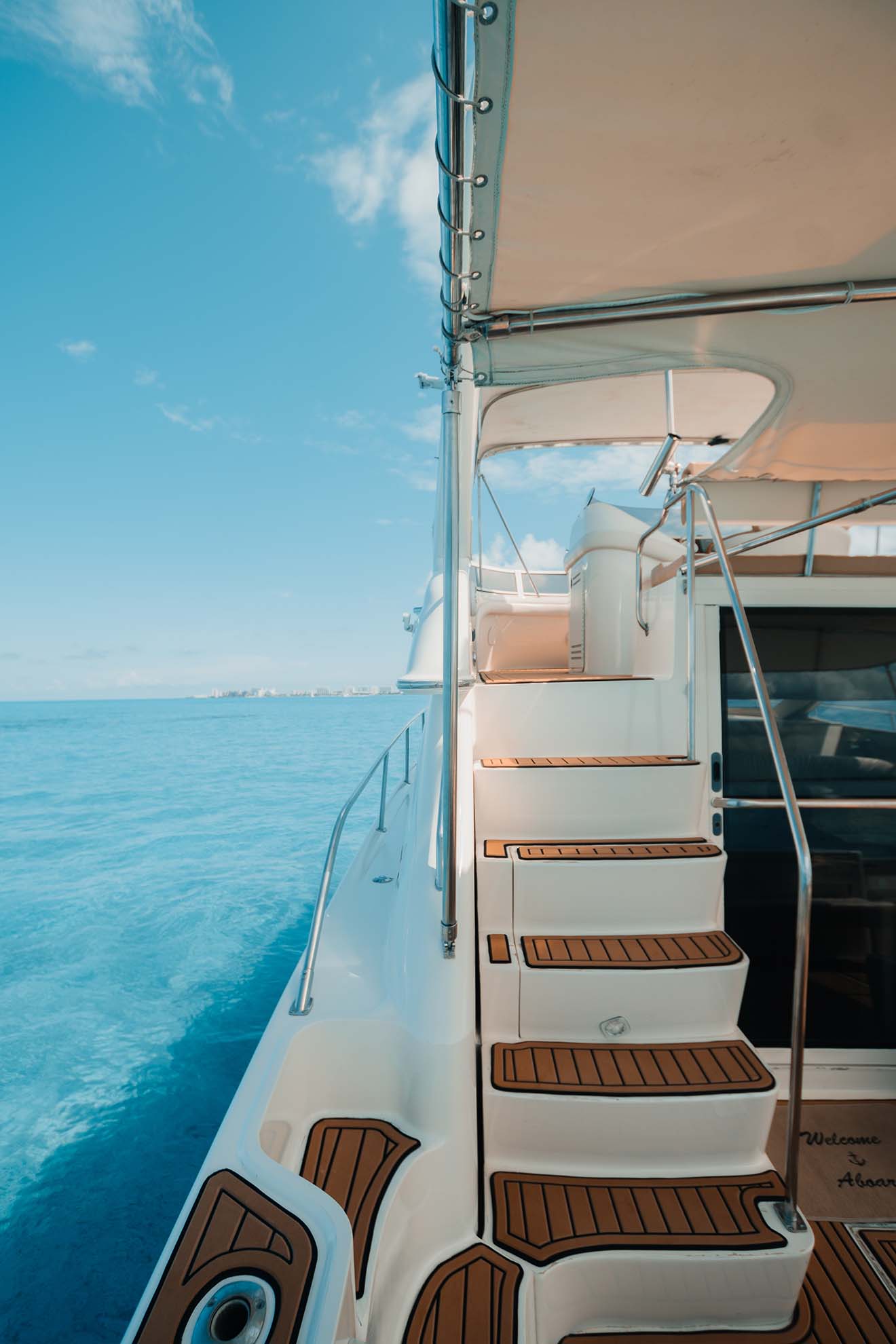50 ft Sea Ray Luxury Yacht — photo 10