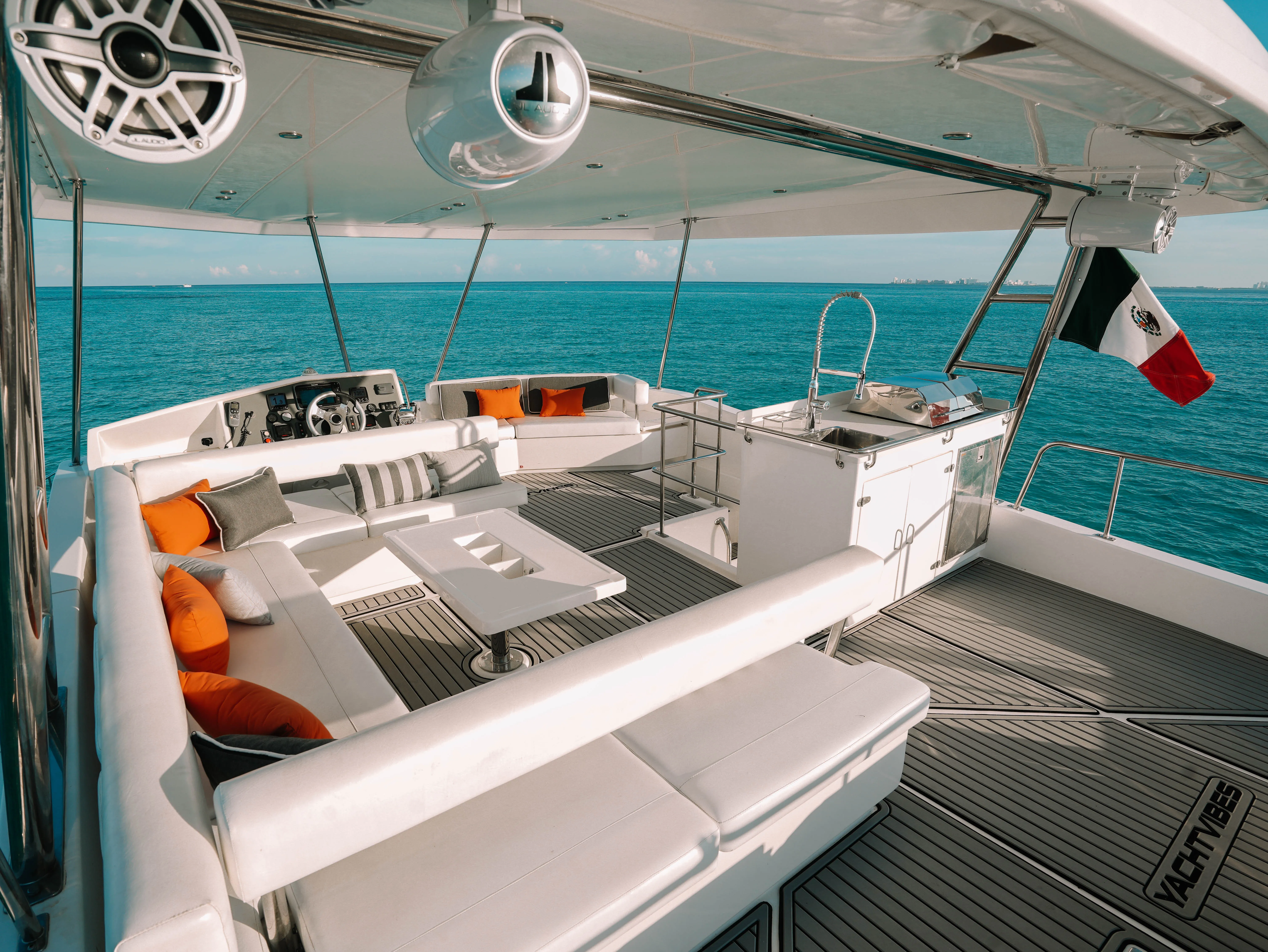 51 ft Leopard Luxury Catamaran — photo 9