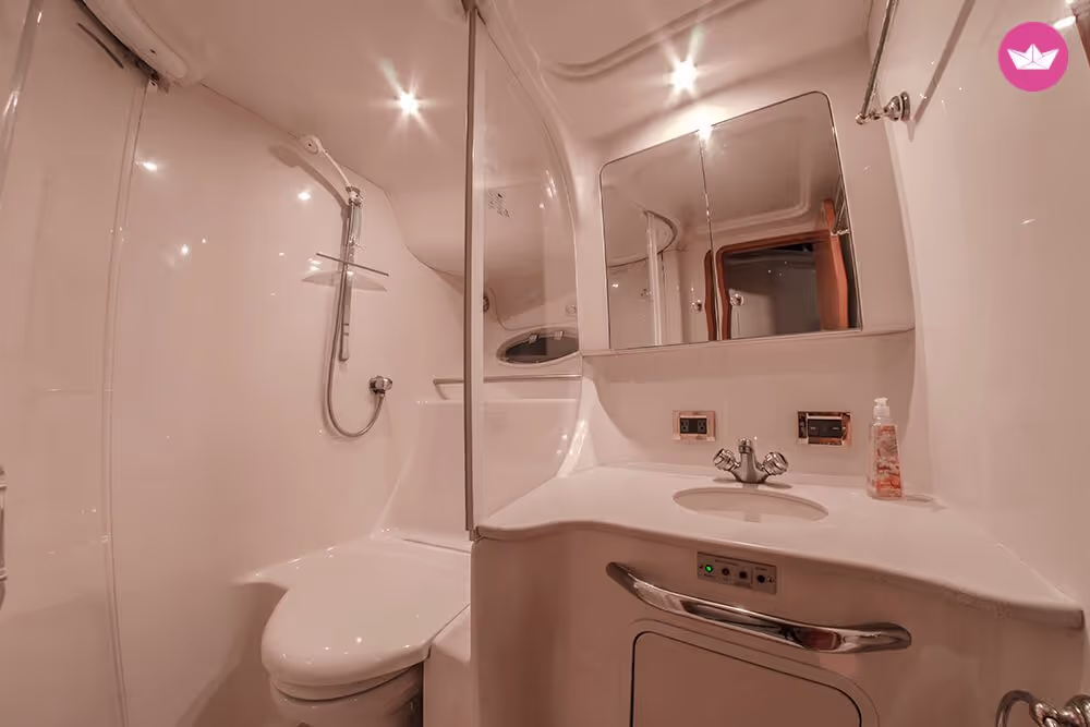 51 ft Sea Ray Luxury Yacht — photo 10