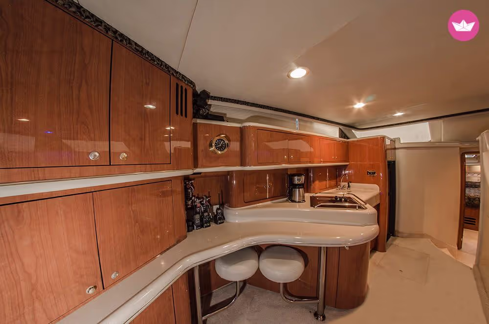 51 ft Sea Ray Luxury Yacht — photo 11