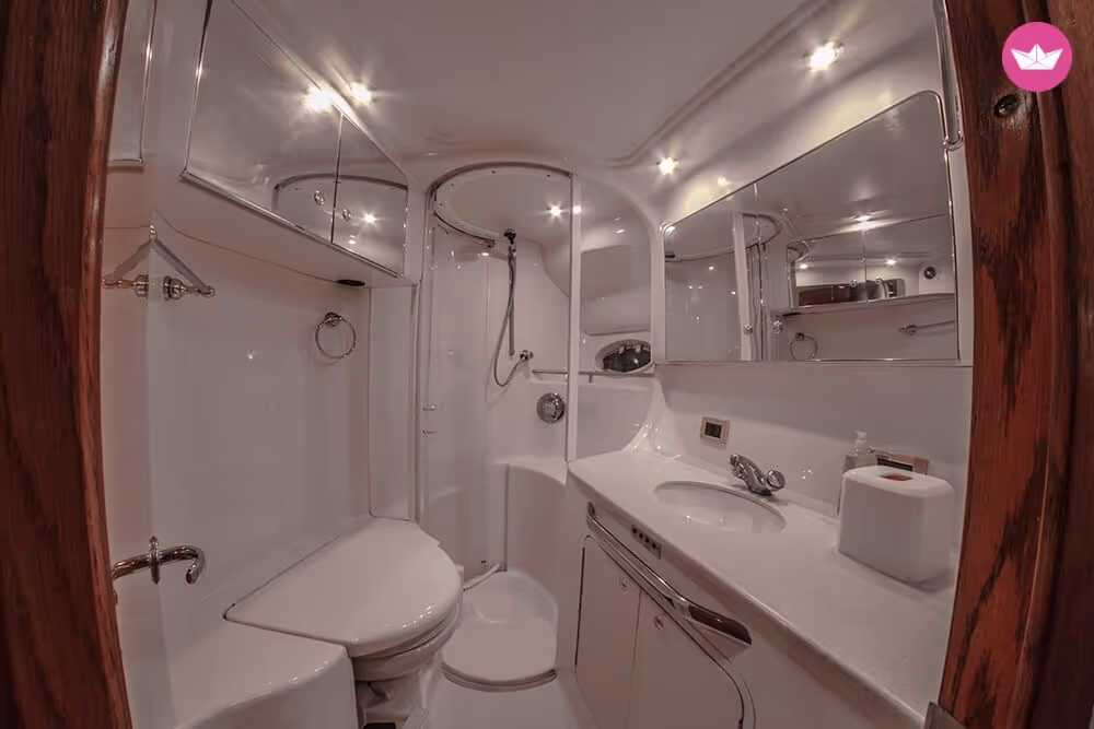 51 ft Sea Ray Luxury Yacht — photo 12