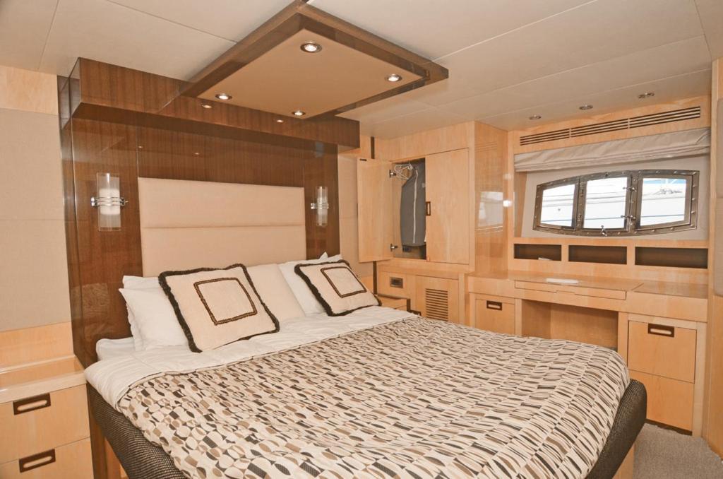 Yate de lujo Majesty de 56 ft — photo 2