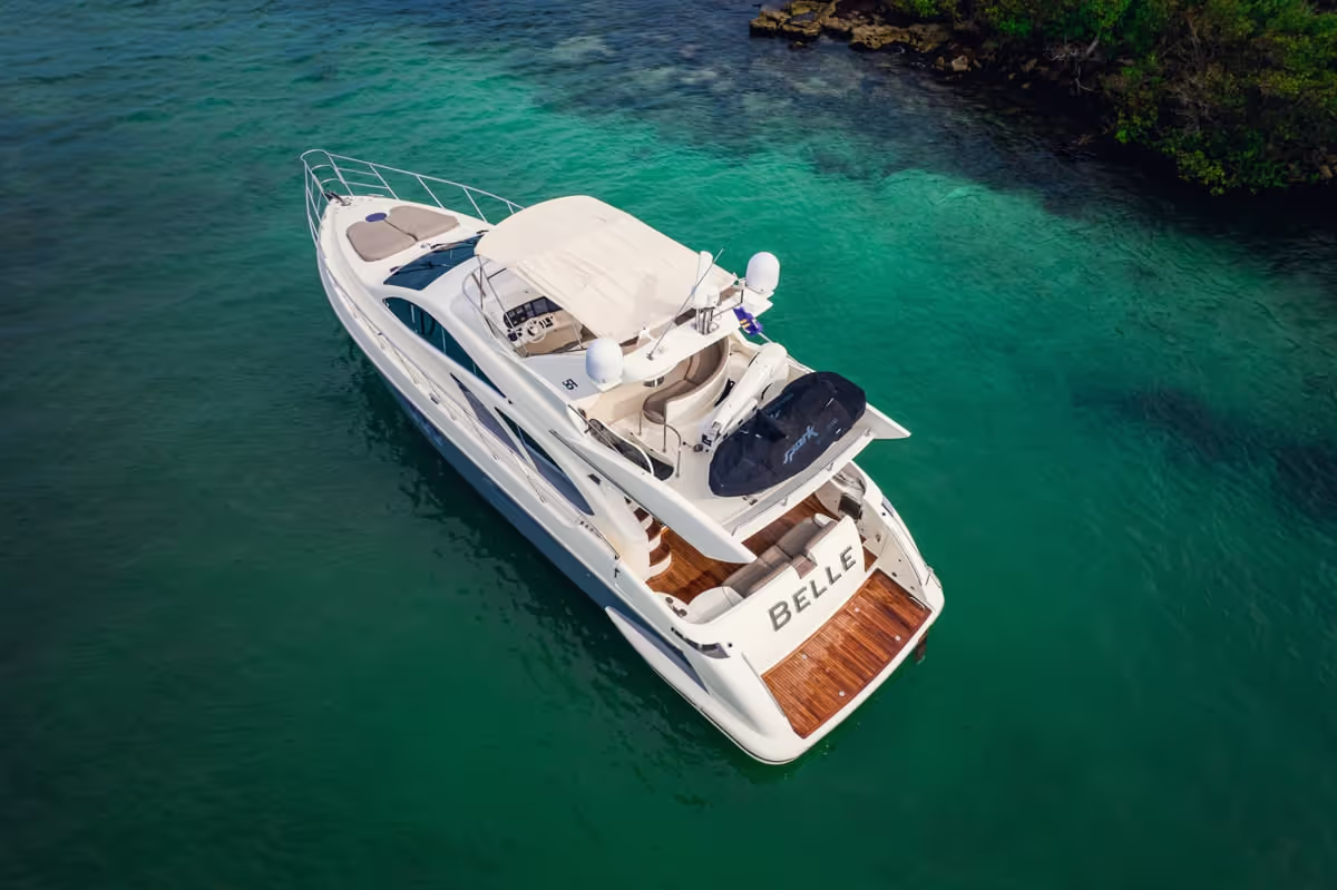 58 ft Azimut Luxury Yacht — photo 7