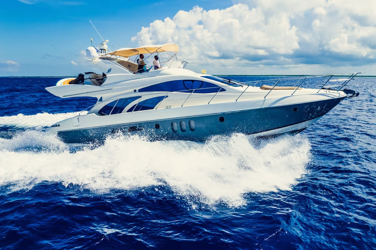58 ft Azimut Luxury Yacht — photo 8
