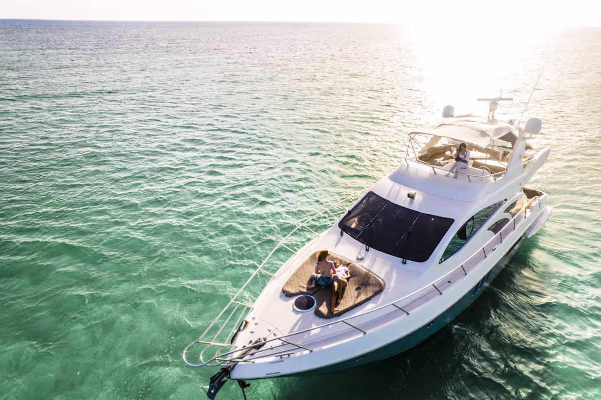 58 ft Azimut Luxury Yacht — photo 11