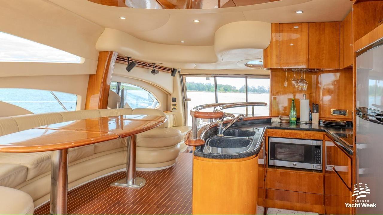 62 ft Azimut 62 — photo 4