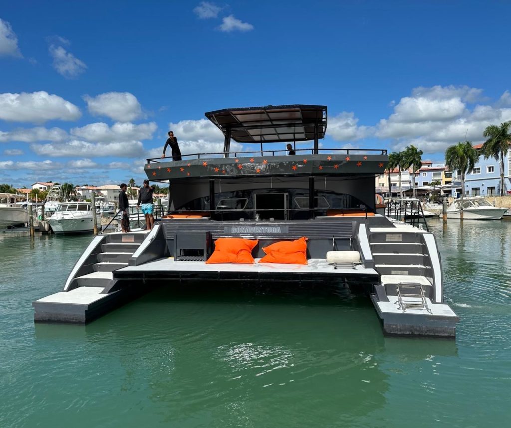 Catamarán de lujo Take It Easy 5 de 64 ft — photo 2