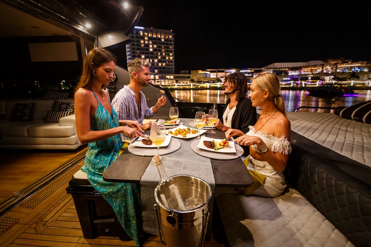64 ft Sunseeker Luxury Yacht — photo 4