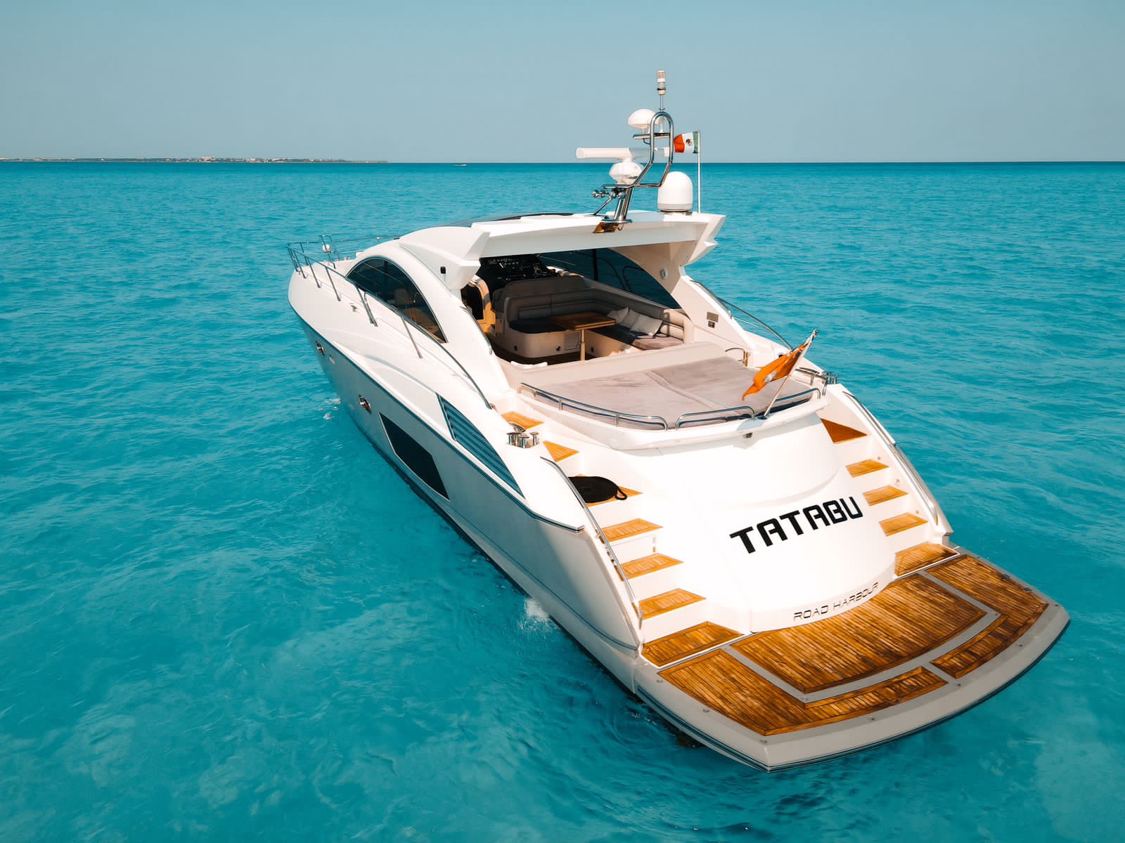 Yate de lujo Sunseeker de 64 ft — photo 2