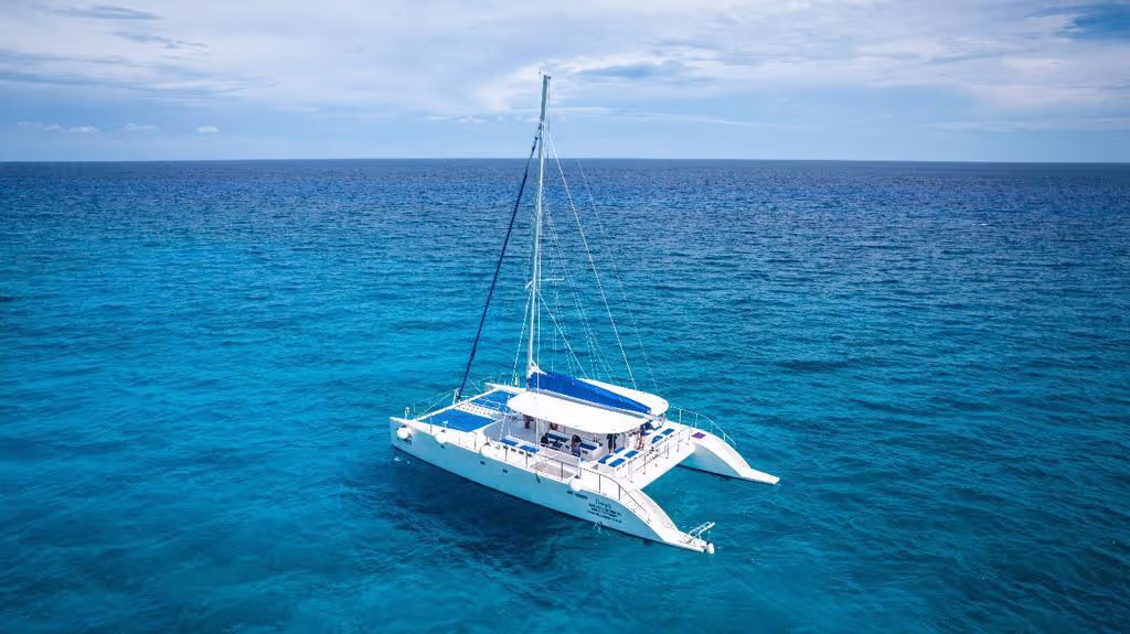 75 ft Luxury Catamaran — photo 2