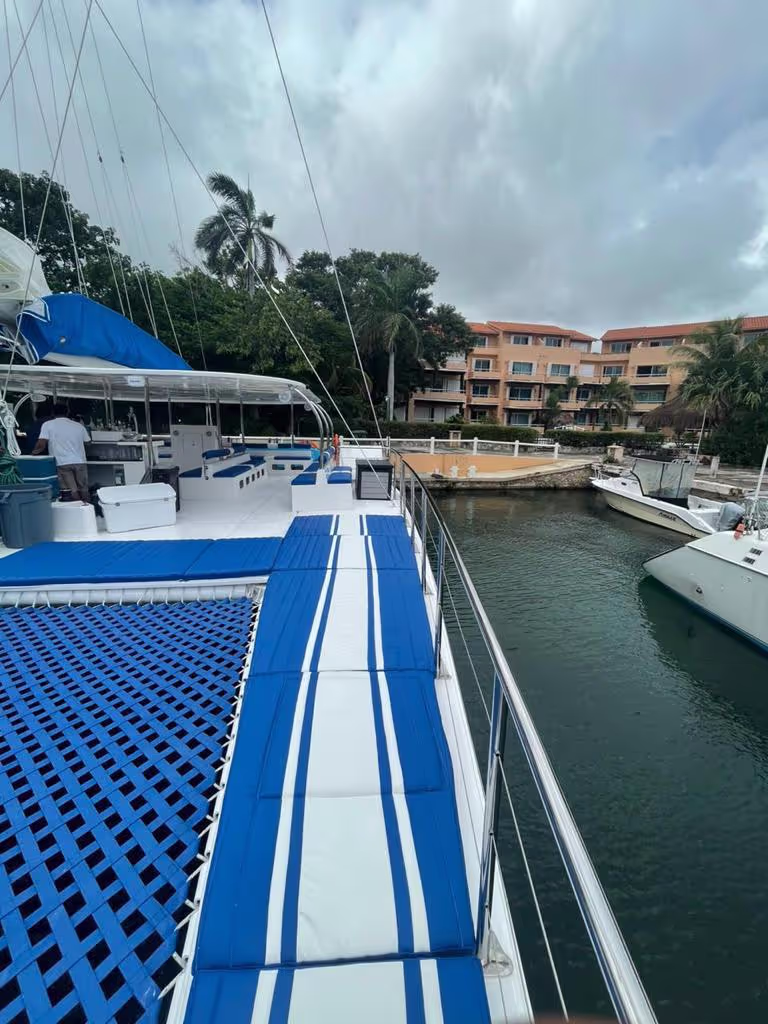 75 ft Luxury Catamaran — photo 8